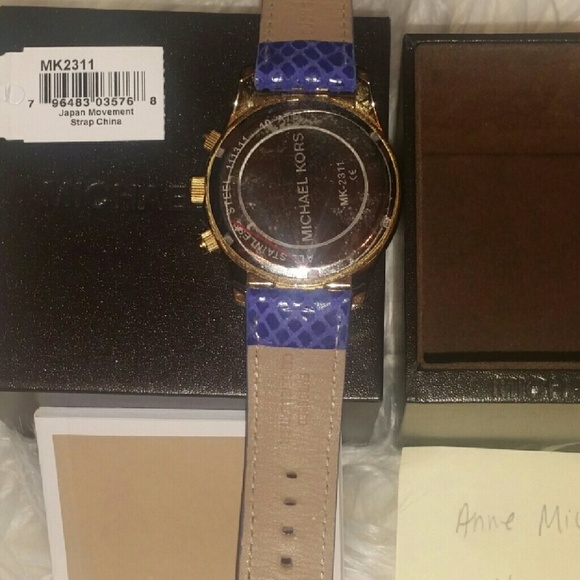 Michael Kors Layton Leather Watch Blue Gold - Picture 2 of 2